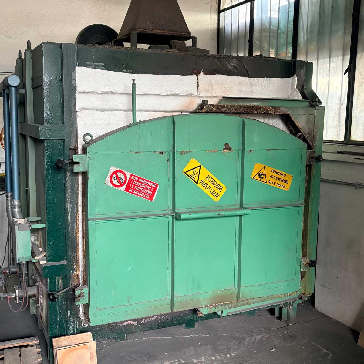 Second hand kiln for 1200 celsius degrees