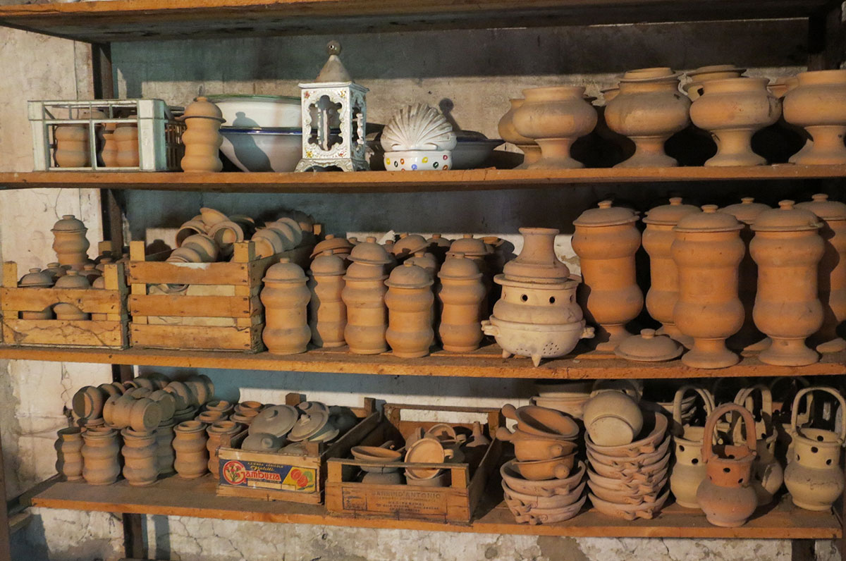 Ceramics Vasi farmacia in terracotta semilavorato